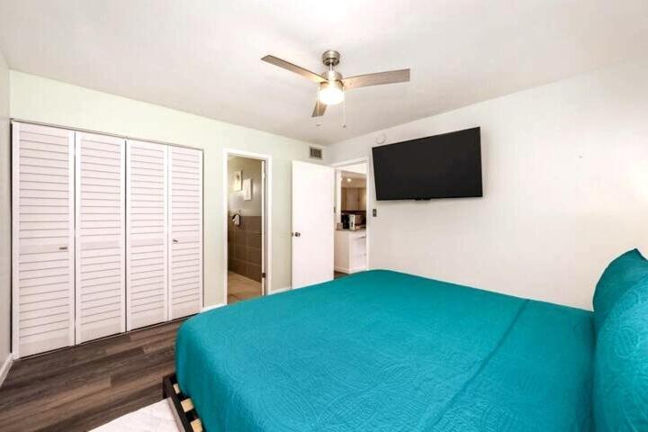 Emerald Escape Peekaboo View 3 Pools * Destin