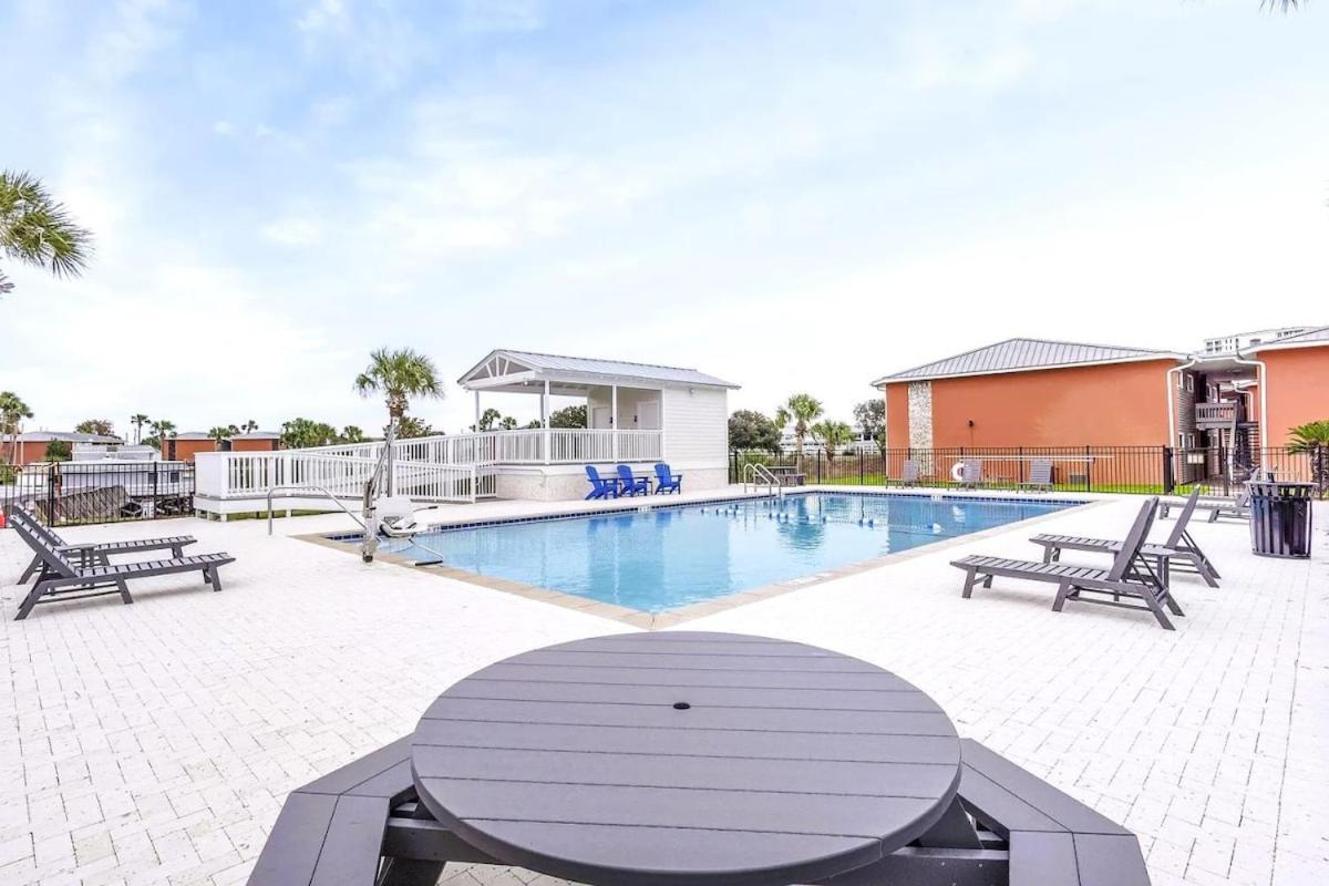Emerald Escape Peekaboo View 3 Pools Casa de Férias Destin